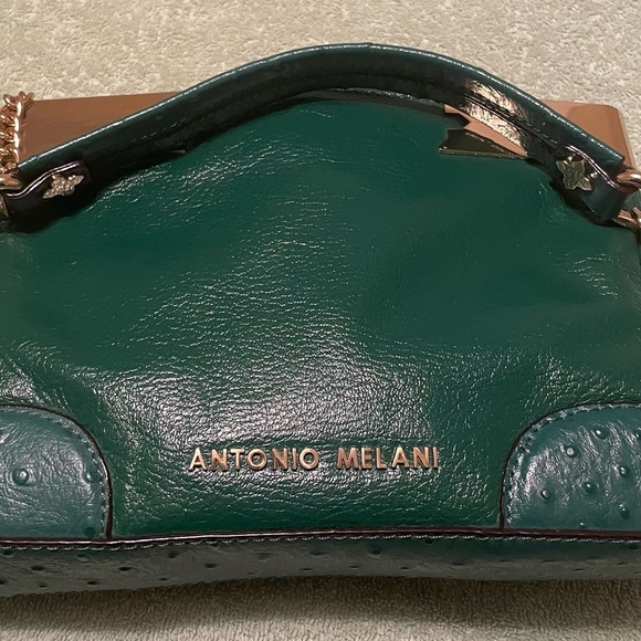 ANTONIO MELANI Emerald Green Leather Crossbody with Gold Accents - Picture 2 of 14